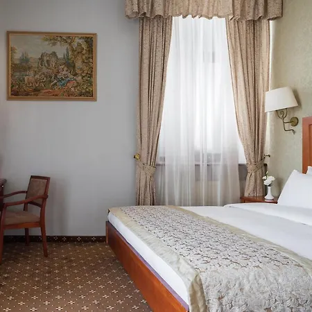 Hotel Mozart 4*