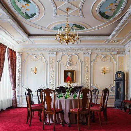 Hotel Mozart 4*