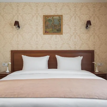 Mozart Hotel 4*