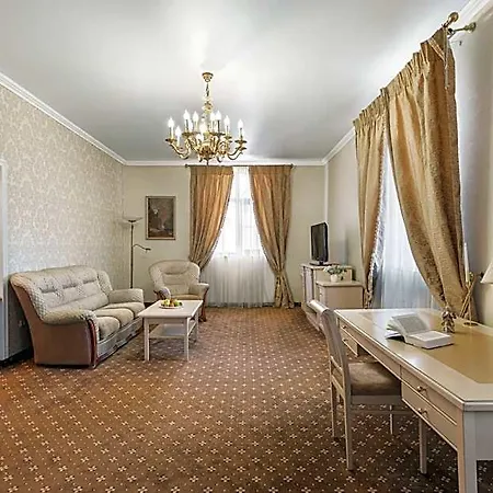 Mozart Hotel 4*