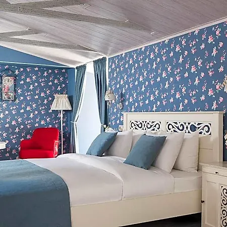 Mozart 4* Odessa
