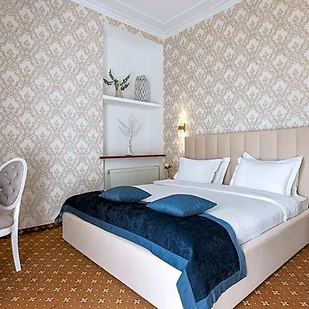 Mozart 4* Odessa