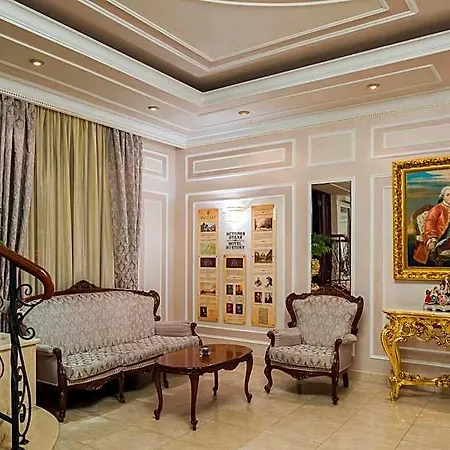 Hotel Mozart 4*