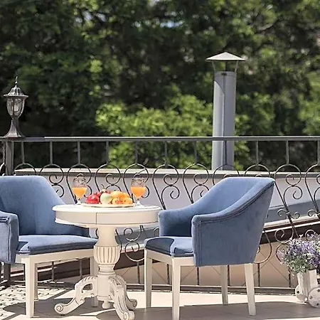 Mozart Hotel 4*