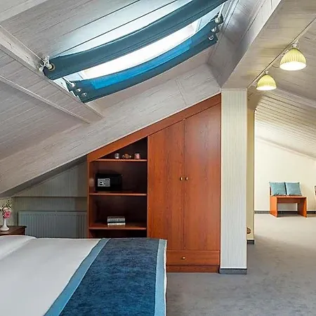 Hotel Mozart 4*