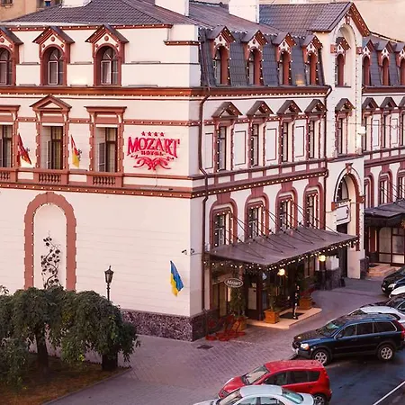Hotel Mozart 4*