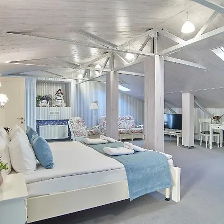 Mozart Hotel 4*