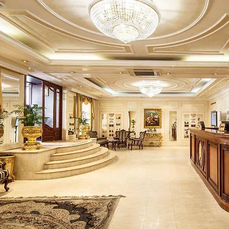 Mozart Hotel 4*