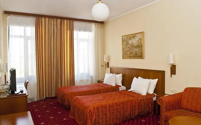 Hotel Mozart 4*