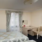 モーツァルト ホテル 4*