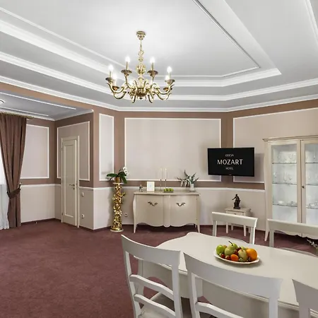 Hotel Mozart 4*