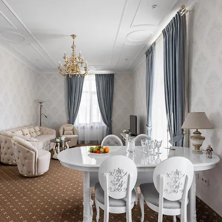 Mozart 4* Odessa