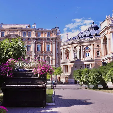 Mozart 4* Odessa